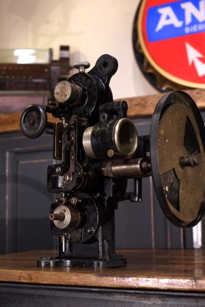 Chronoprojecteur-Pathé-type-ABR-pour-film-ernemann -iron-zeiss