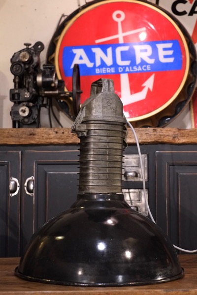 suspension atelier ancienne philips
