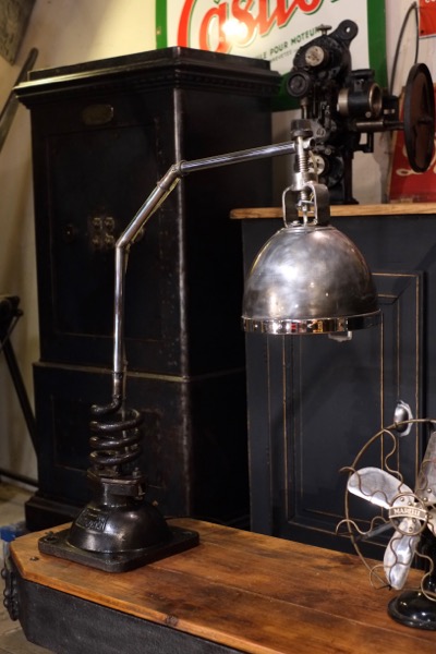 lampe creation industrielle ancienne
