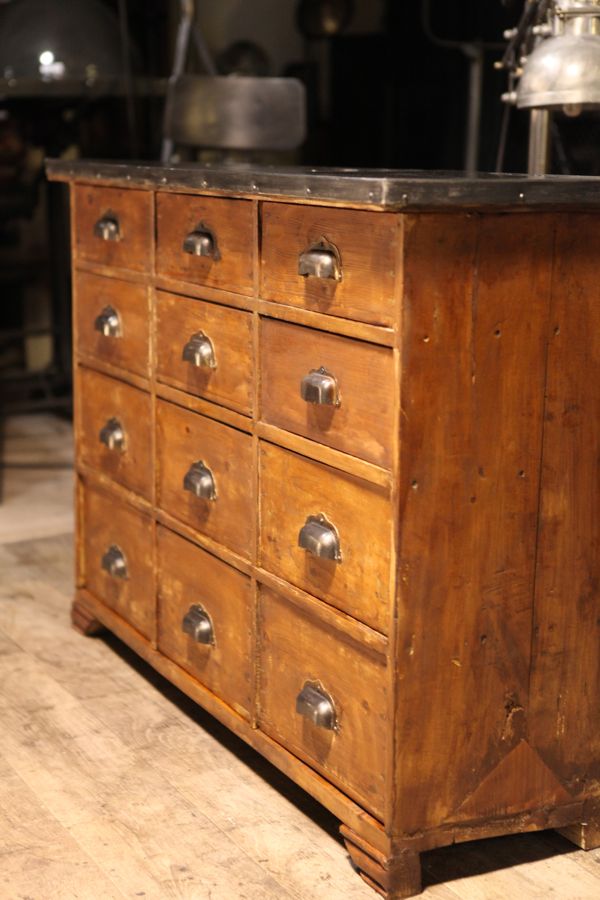 meuble de metier ancien en bois et metal epicerie