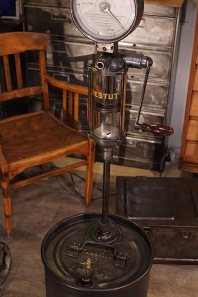 bidon motul ancien 1940