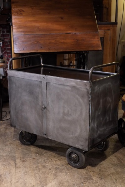 mobilier industriel roneo clapets basculants