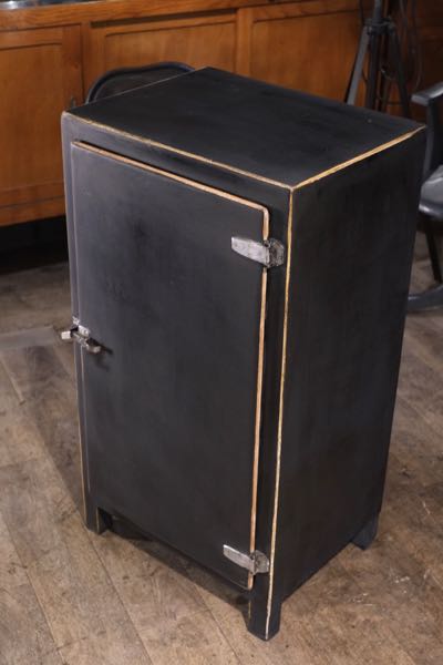 glaciere ancienne en bois peint