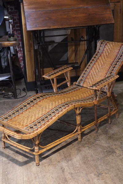 chaise longue ancienne en rotin 1900
